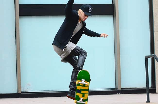 Celebrities Skateboarding &#8211; Celebs Who Can Skateboard