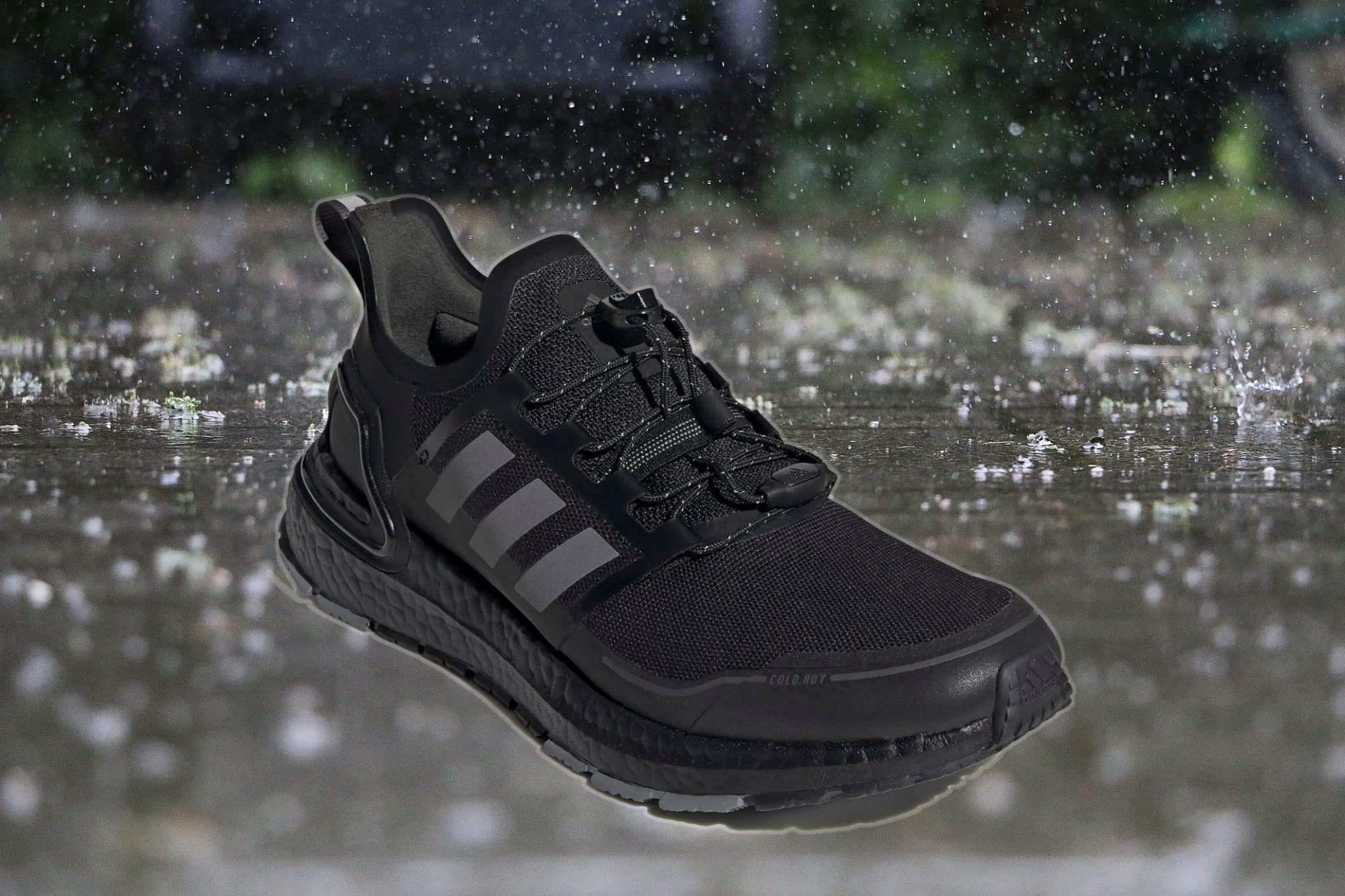 Ultraboost WINTER.RDY Shoes Black Front
